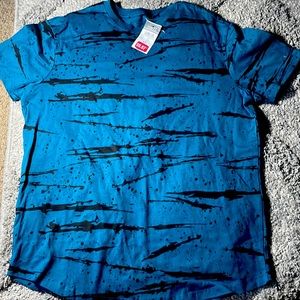 Black/blue shirt from rue21